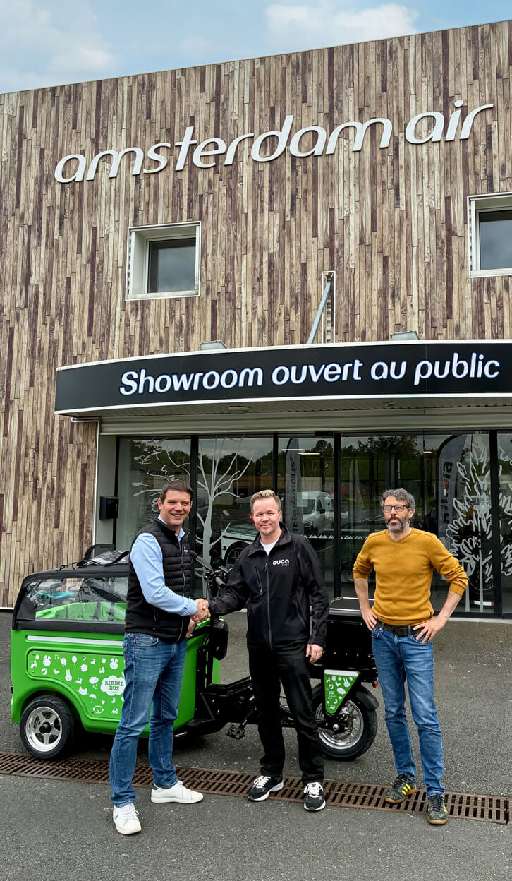 Image Amsterdam Air vertical